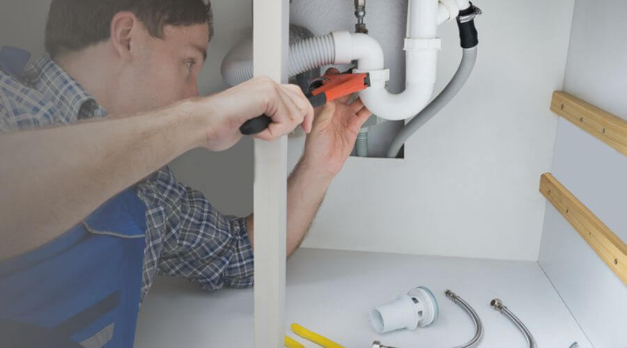 Local expert plumbing services in Blue Mound, IL
